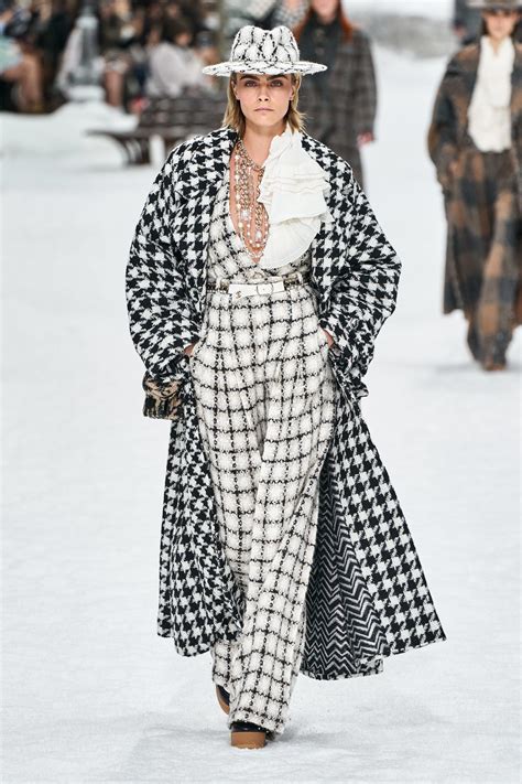 defile chanel 2019 haute couture|Chanel fashion collection.